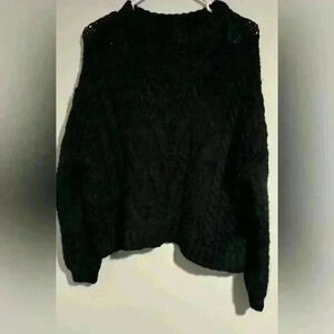 Women’s Ariel size S black sweater EUC
